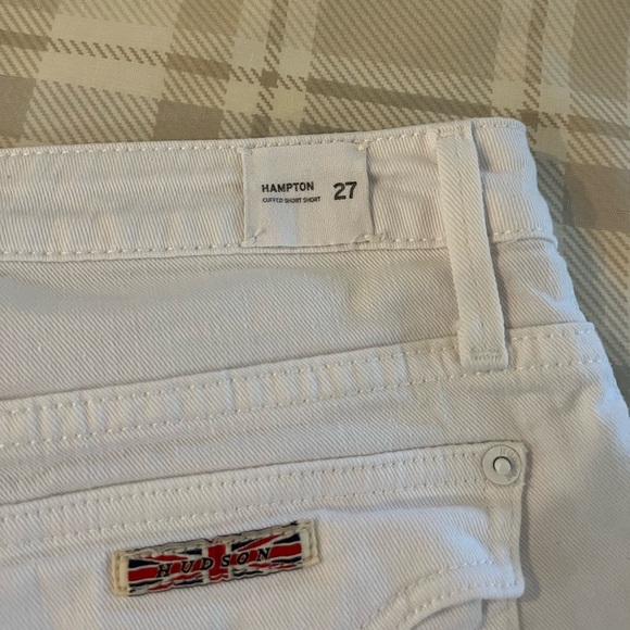 Hudson Hampton Cuffed Short Short White size 27. Excellent condition. - Picture 2 of 8